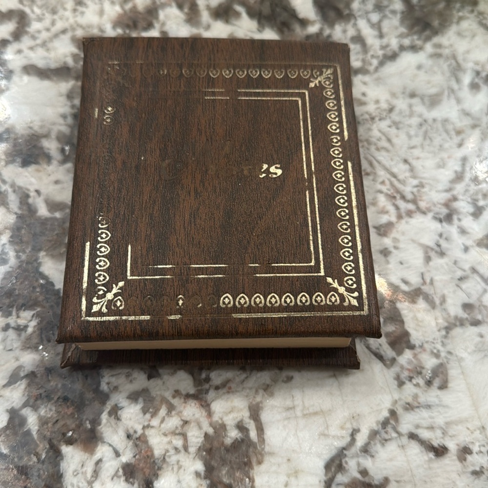 Old school vintage retro style notes 📝 in a cover binder